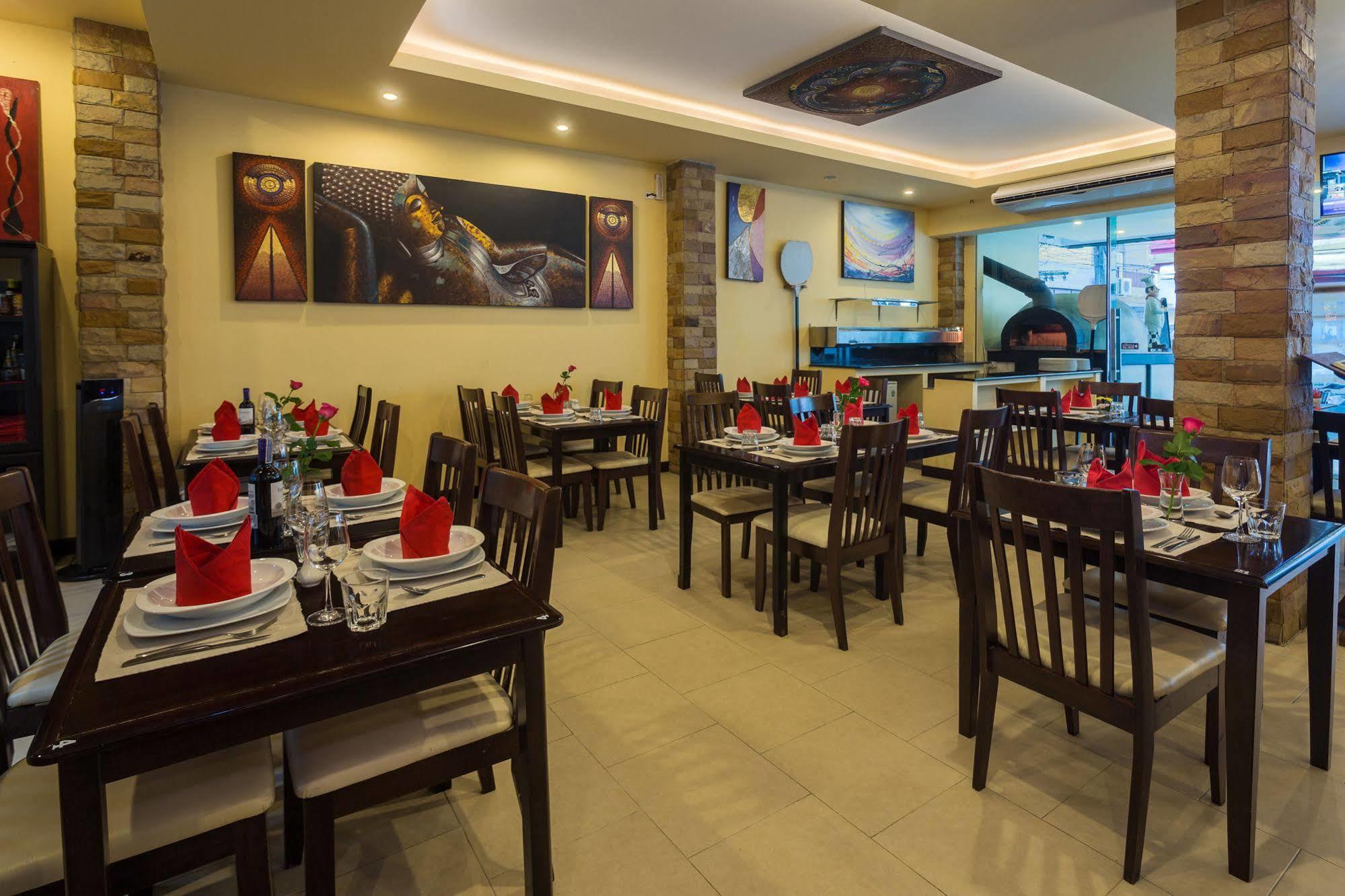 Guesthouse Belvedere Patong Bagian luar foto