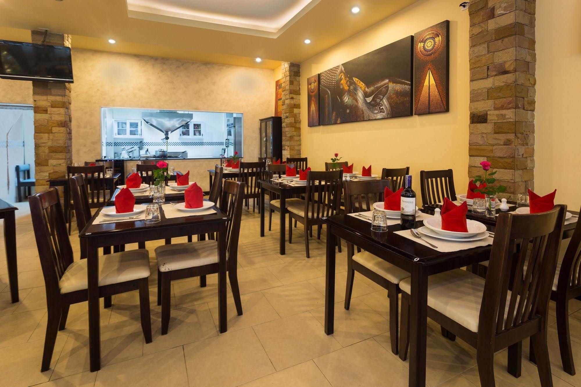 Guesthouse Belvedere Patong Bagian luar foto